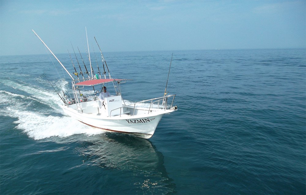 Sportfishing boat running out of Banderas Bay on a Puerto Vallarta fishing charter